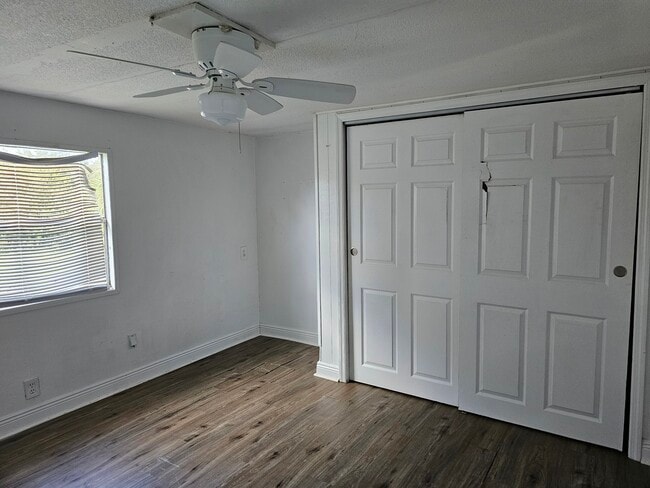 Building Photo - 4346 SE 150th St