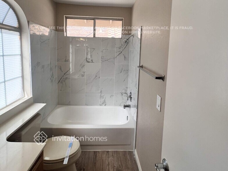 Building Photo - 760 Charwood Cir