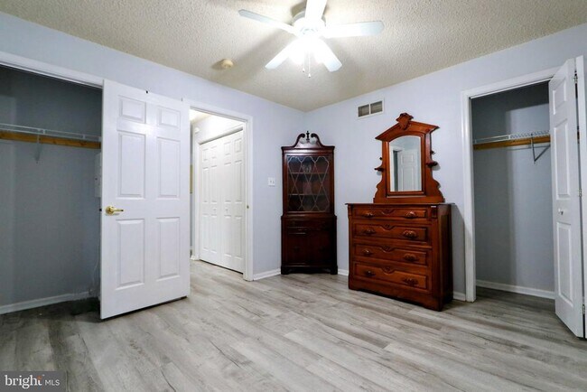 Building Photo - 505 Regency Pl