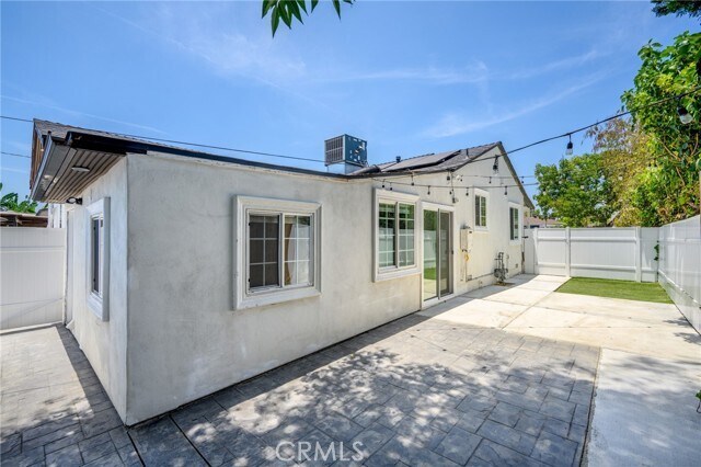 Building Photo - 13700 Branford St