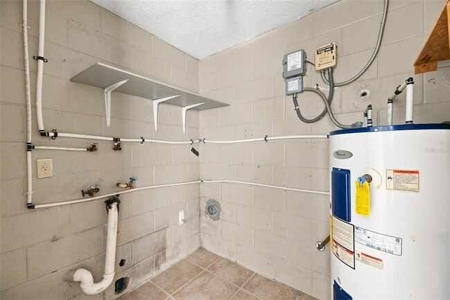 Building Photo - 9966 Burl Way