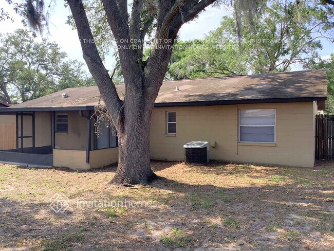 Building Photo - 305 Spring Creek Ave