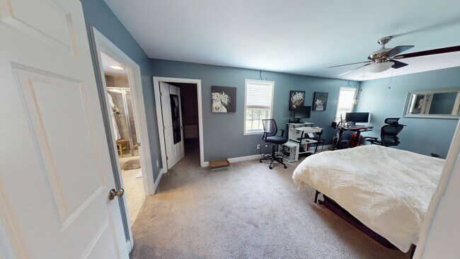 Building Photo - $500 OFF 1st Month's Rent if Leased by 07/...