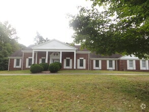 Building Photo - 8750 Plenty Highlands Pl