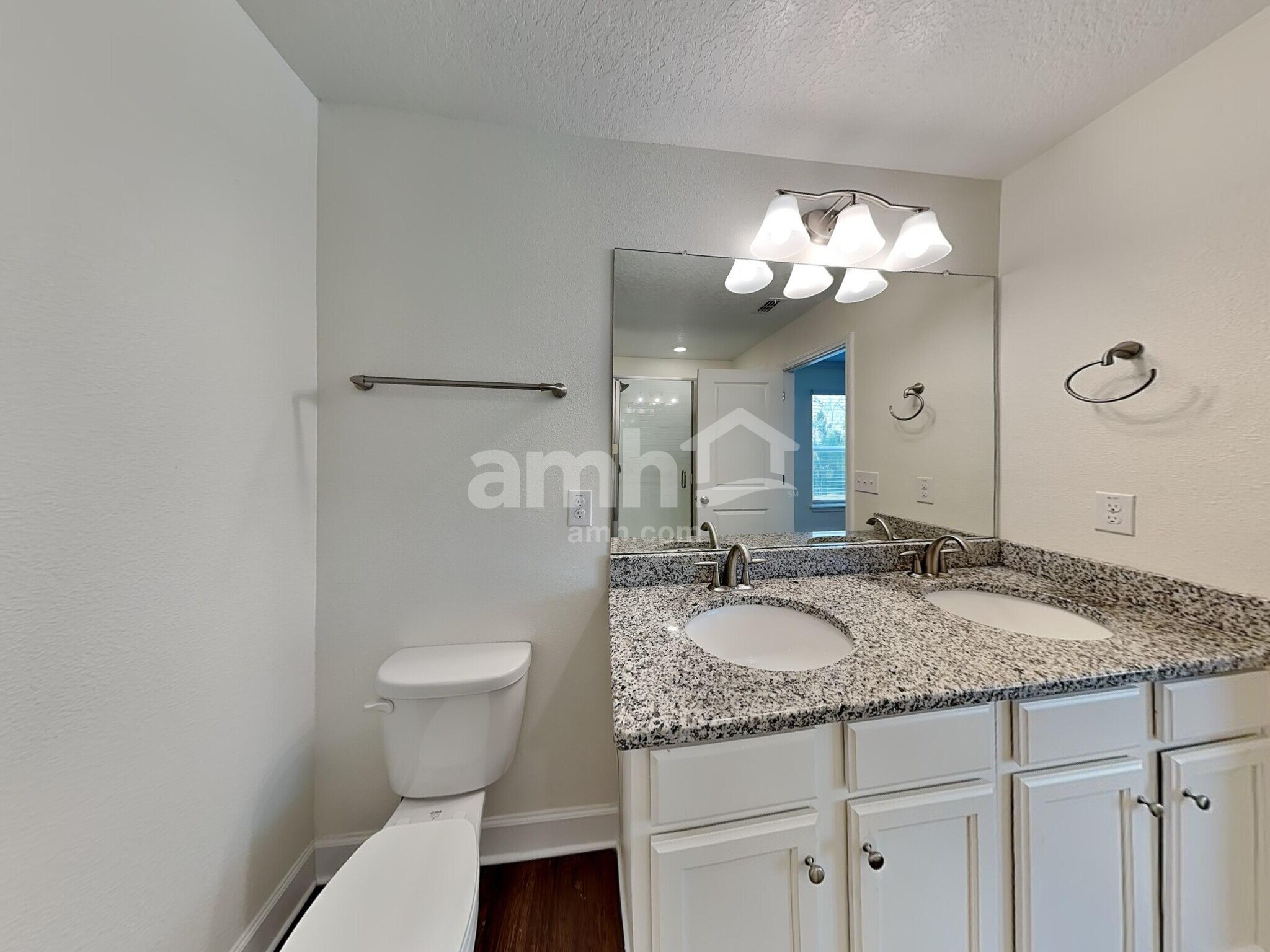 Building Photo - 37655 Dusty Saddle Ln