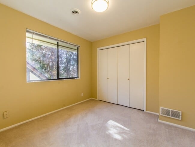 Building Photo - 7449 Magic Hills Cir