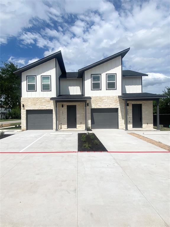 Primary Photo - 700 Horseshoe Dr