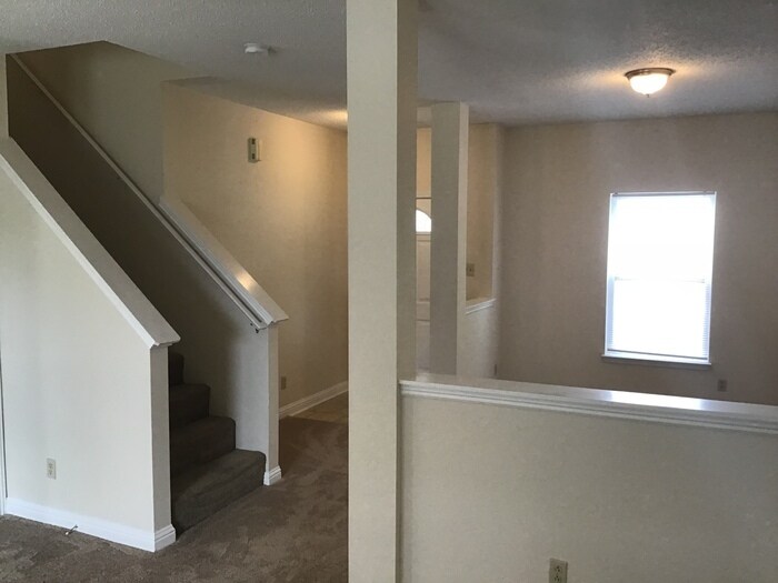 Building Photo - 6517 Apple Branch Ln