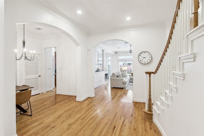 Building Photo - 5346 McCulloch Cir