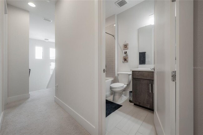 Building Photo - 1162 25th Way N