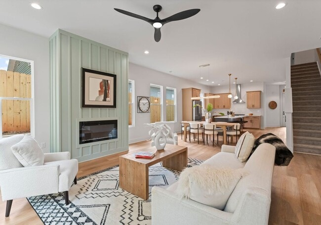 Building Photo - 2417 Pruitt St