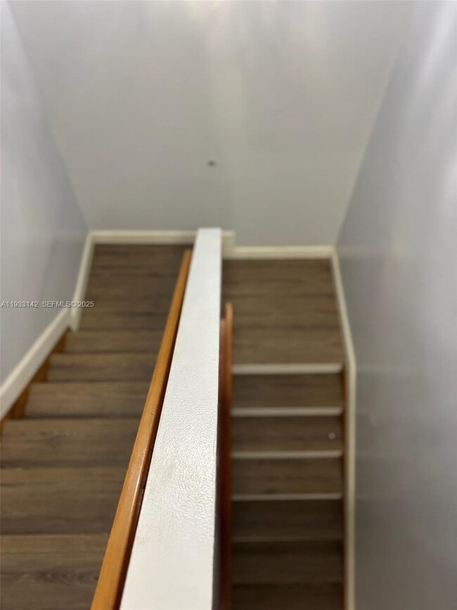 Building Photo - 6460 NW 192nd Terrace