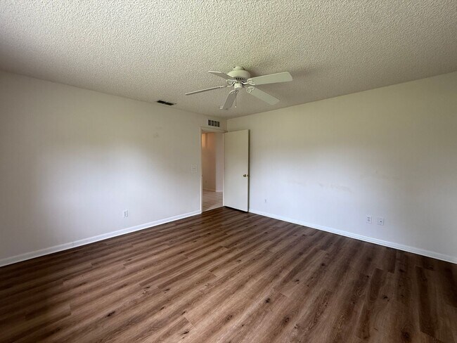 Building Photo - On Top of the World – Spacious Home in Pre...