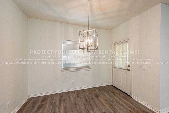 Building Photo - 766 W Breeze Cove