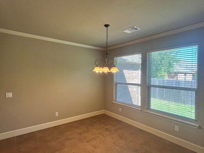 Building Photo - Lovely 4-Bed 2.5-Bath In Edmond