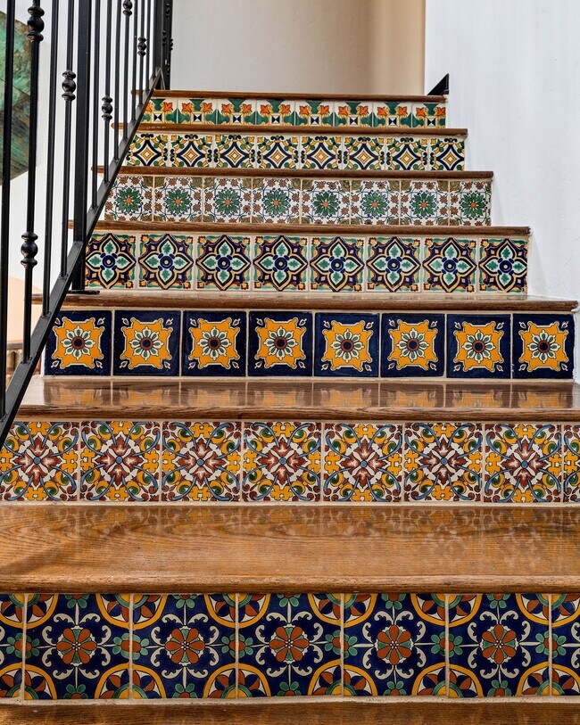 Building Photo - 1809 Palos Verdes Dr W