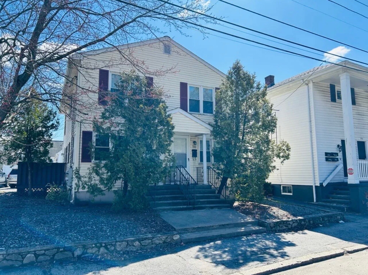 Building Photo - 780 Plainfield St
