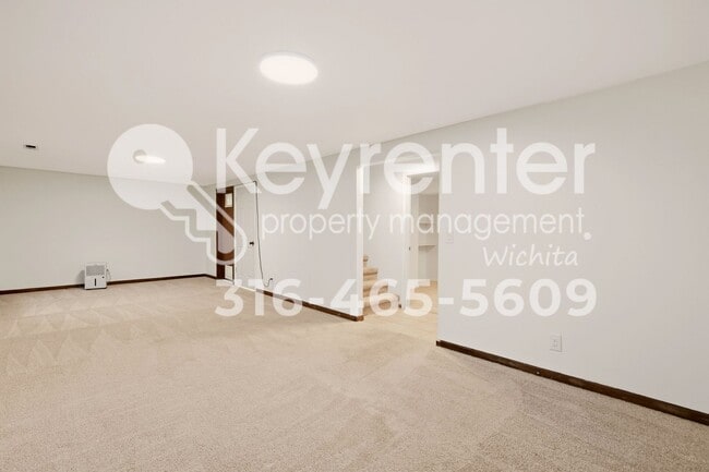 Building Photo - 2509 S Linden St