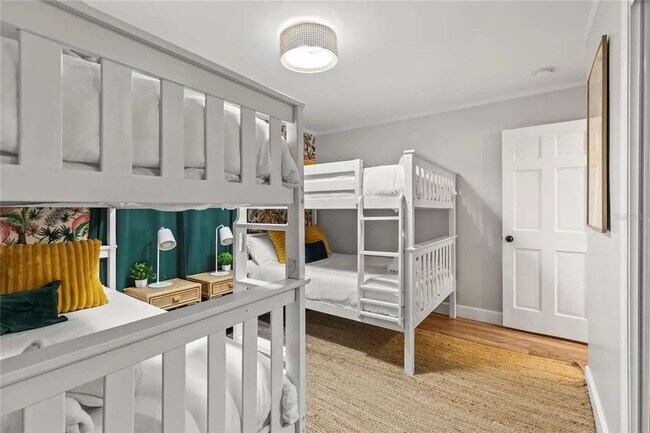 Building Photo - 1596 Idle Dr NE