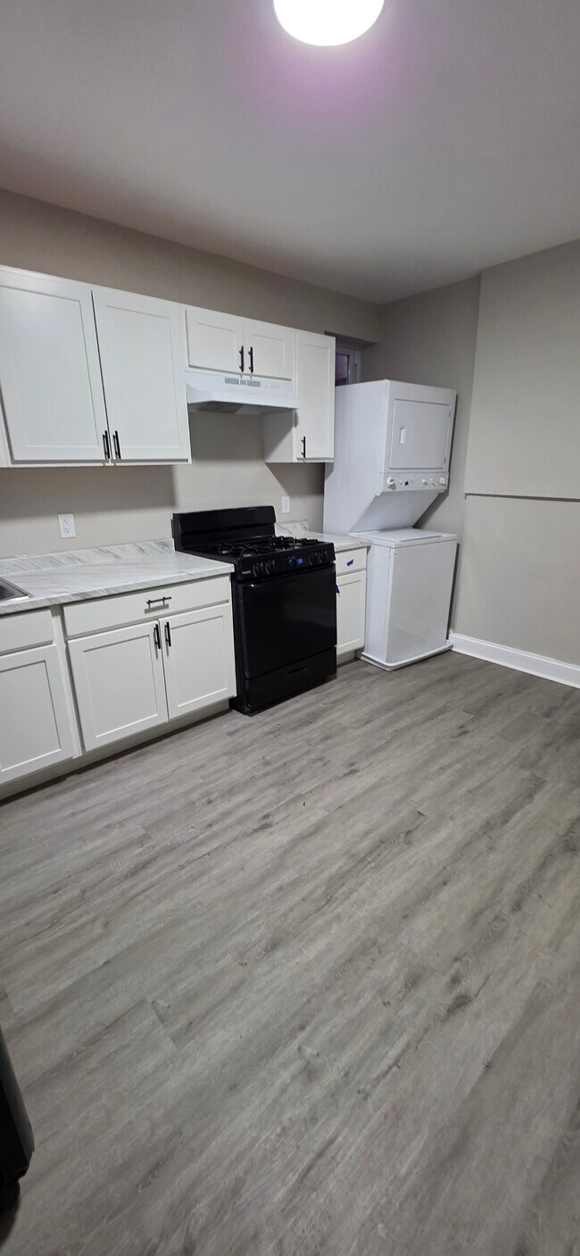 Building Photo - 311 N Calhoun St