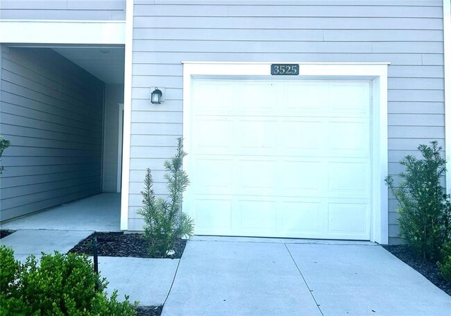 Building Photo - 3525 SE 37th Ave Rd