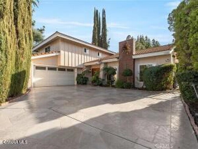 Building Photo - Beautiful 5-Bedroom Home in Westlake Village