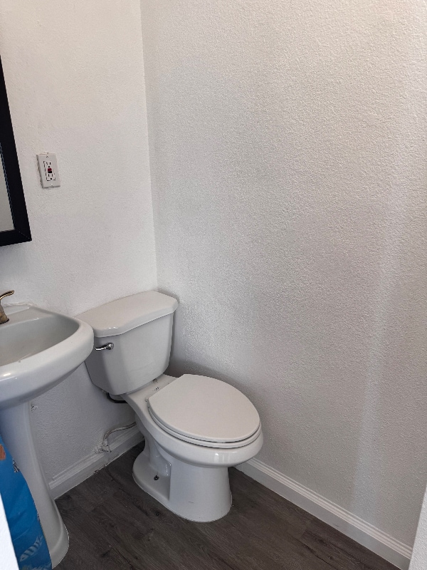 Building Photo - 8557 Juniper Ave