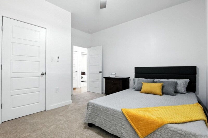 Building Photo - 1418 S Martin St