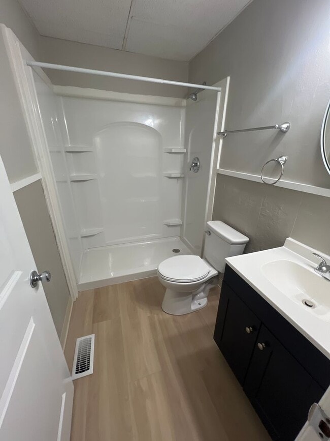 Building Photo - 1816-1818 E Watch Ave