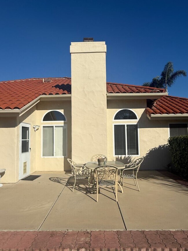 Building Photo - 2441 Iron Ridge Ct