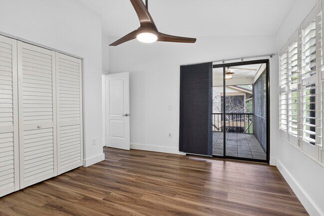 Building Photo - 13085 Belhaven Ct