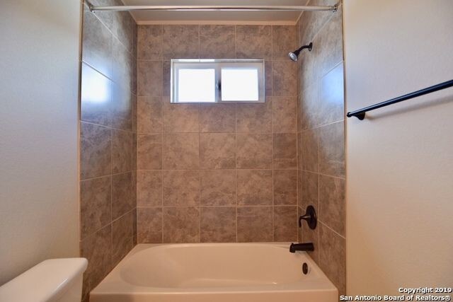 Building Photo - 6419 MELANZANE AVE