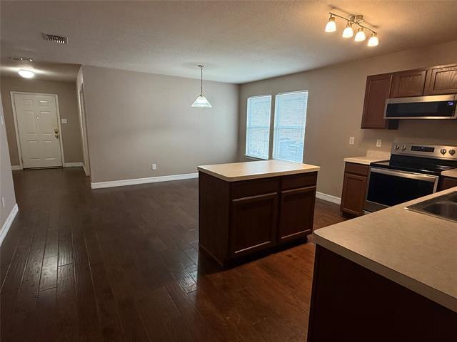 Building Photo - 2705 Frontier Ln