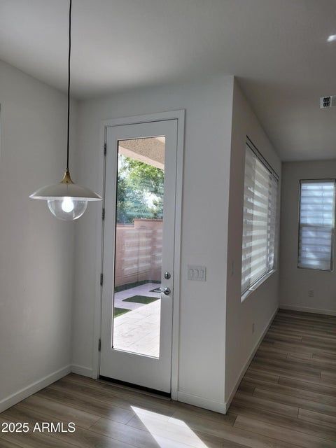 Building Photo - 2754 S Apache Dr