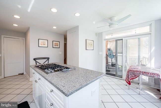 Building Photo - 6034 21st St N