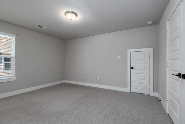 Building Photo - 17828 Hanson Ridge Dr