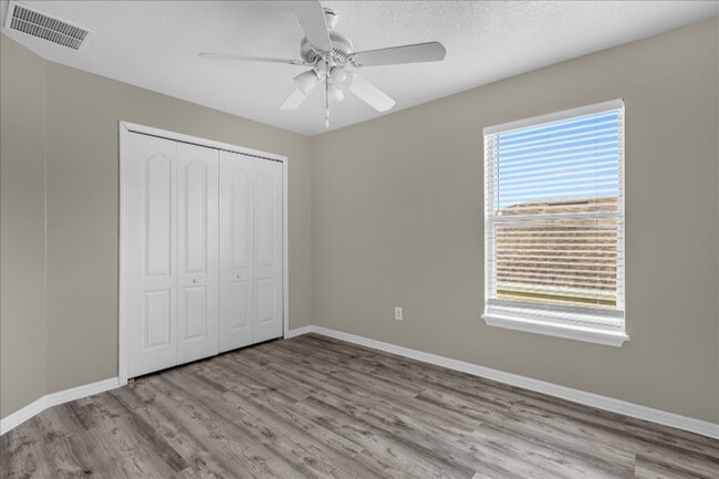 Building Photo - 315 Appaloosa Ct
