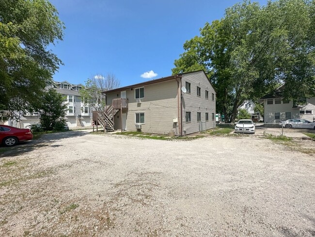 Building Photo - 321 Stanton Ave
