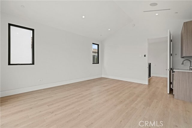 Building Photo - 4532 Katherine Ave