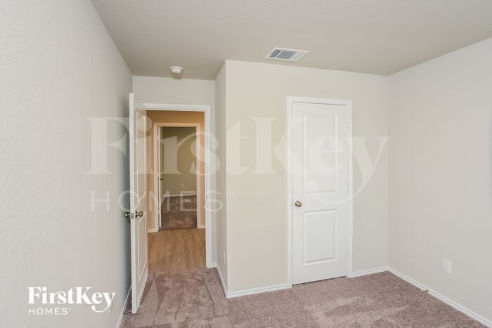 Building Photo - 1718 Morse Way