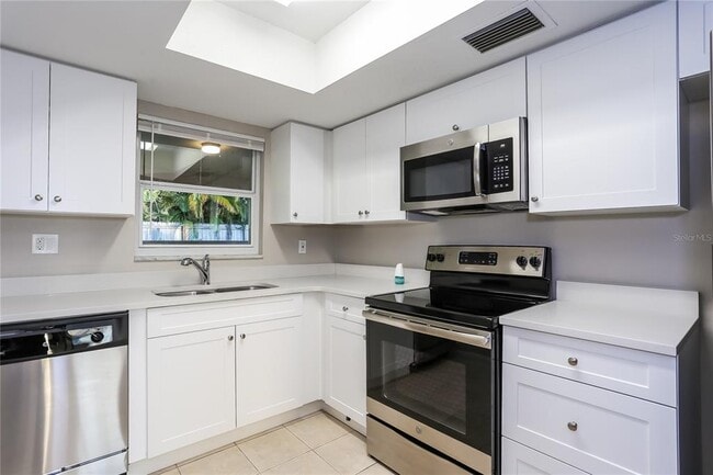 Building Photo - 12287 Mallory Dr