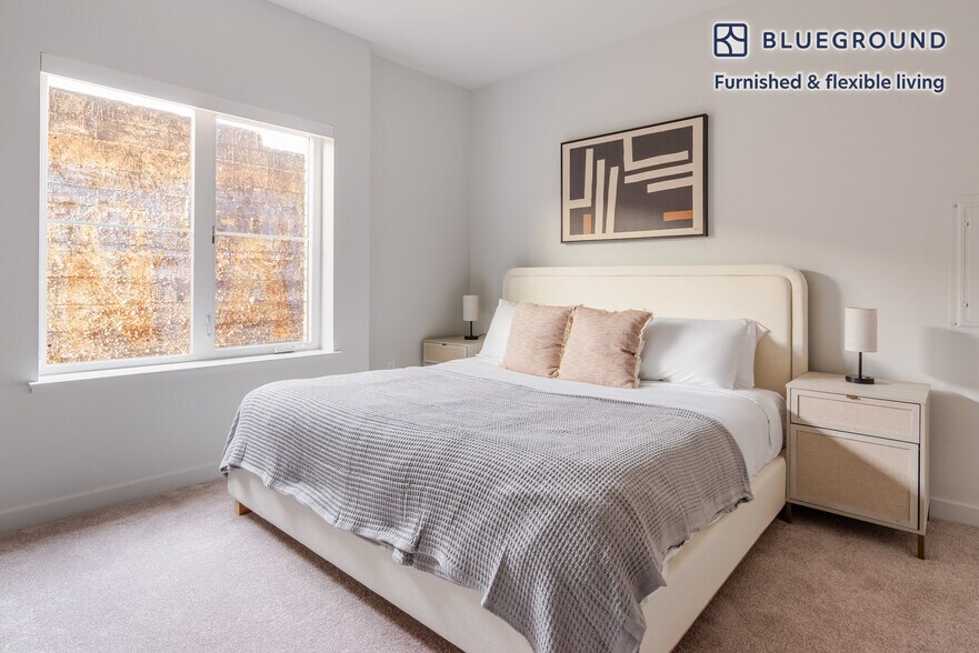 Building Photo - 2077 Haste St