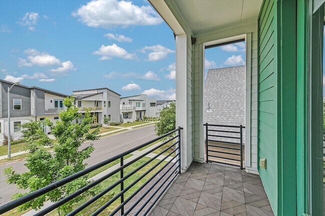 Building Photo - 6133 Florencia Ln