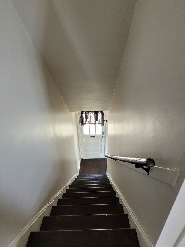 Building Photo - 3 bedroom house York