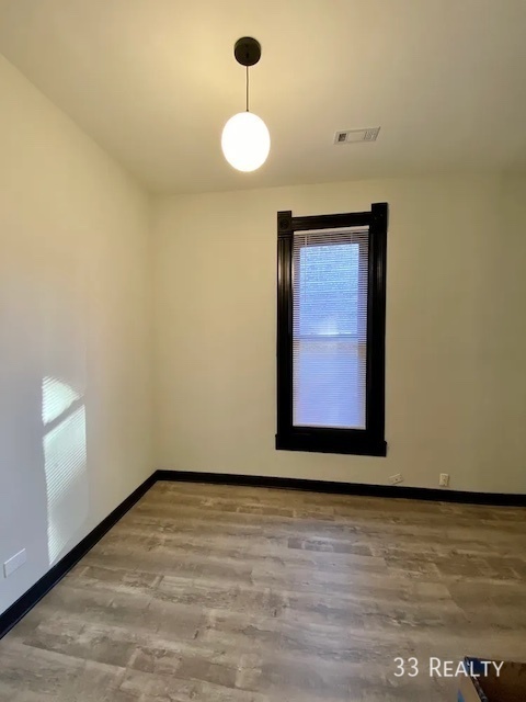 Building Photo - Beautifully Rehabbed 2 Bedroom 1.5 Bath in...