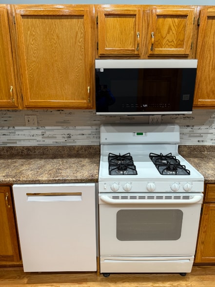 Building Photo - 2707 W Thomas St