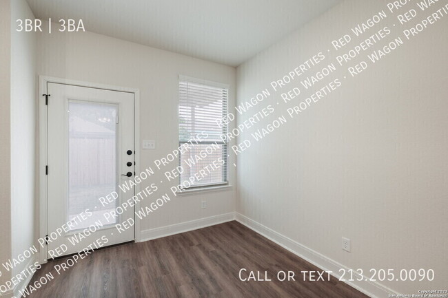 Building Photo - 2507 Lynwood Bnd