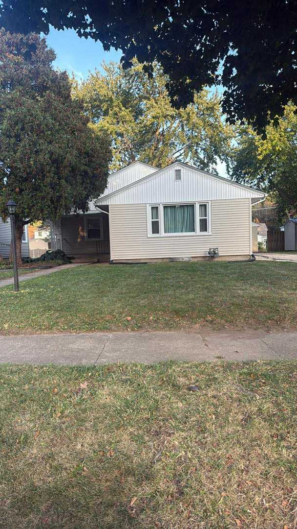 Primary Photo - 1211 Stratford Ave