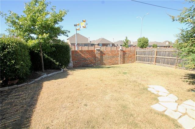 Building Photo - 12169 Thicket Bend Dr