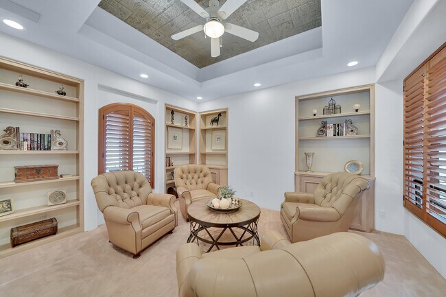 Building Photo - 30 Ritz Cove Dr